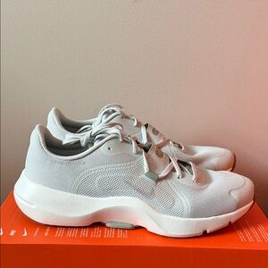 Nike In Season TR 13 Metallic Silver DV3975-006 Women’s Size 9